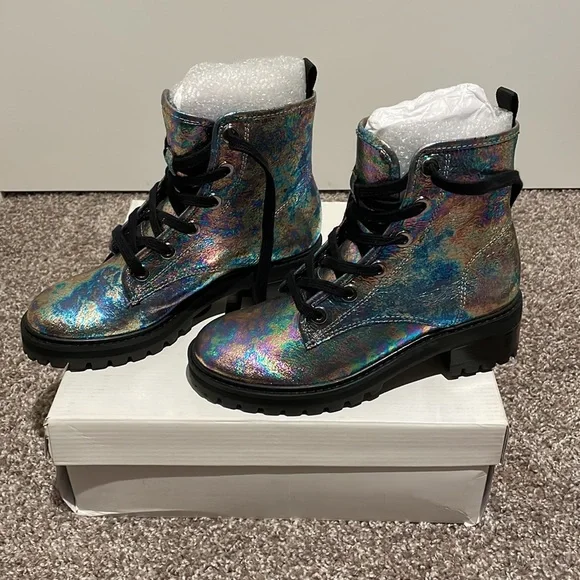 NWT SCHUTZ Stormy Holographic Leather Lace-Up Boot - Picture 7 of 8